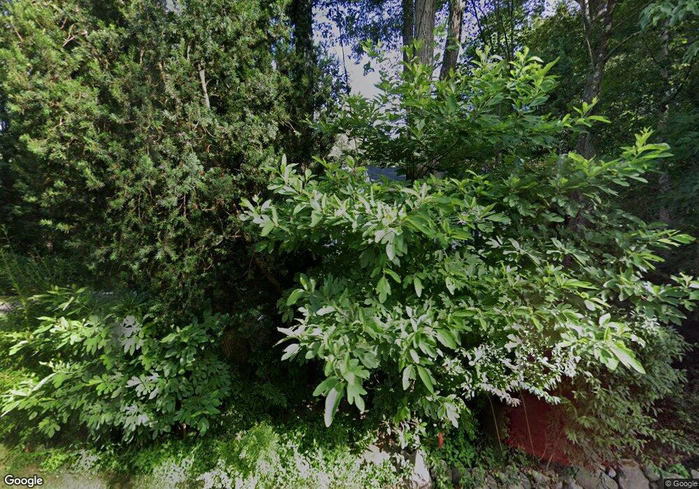 66 Holcomb St, Simsbury, CT 06070 - photo 1