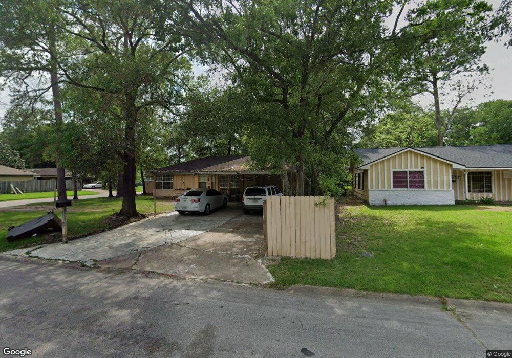 10303 Envoy St, Houston, TX 77016 - photo 1