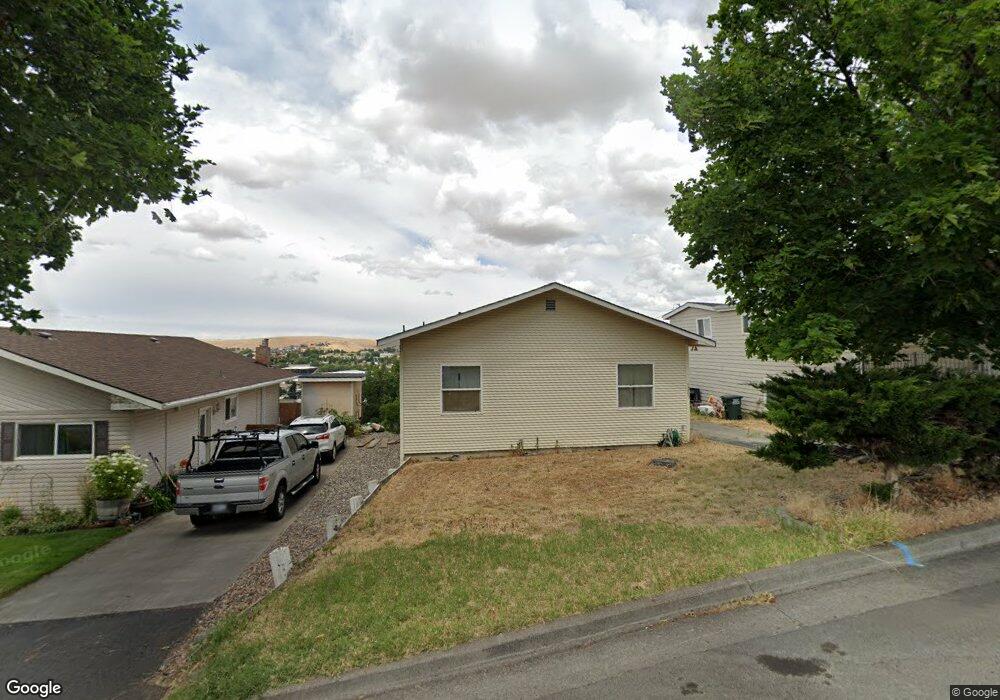 1205 SW Isaac Ave, Pendleton, OR 97801 - photo 1