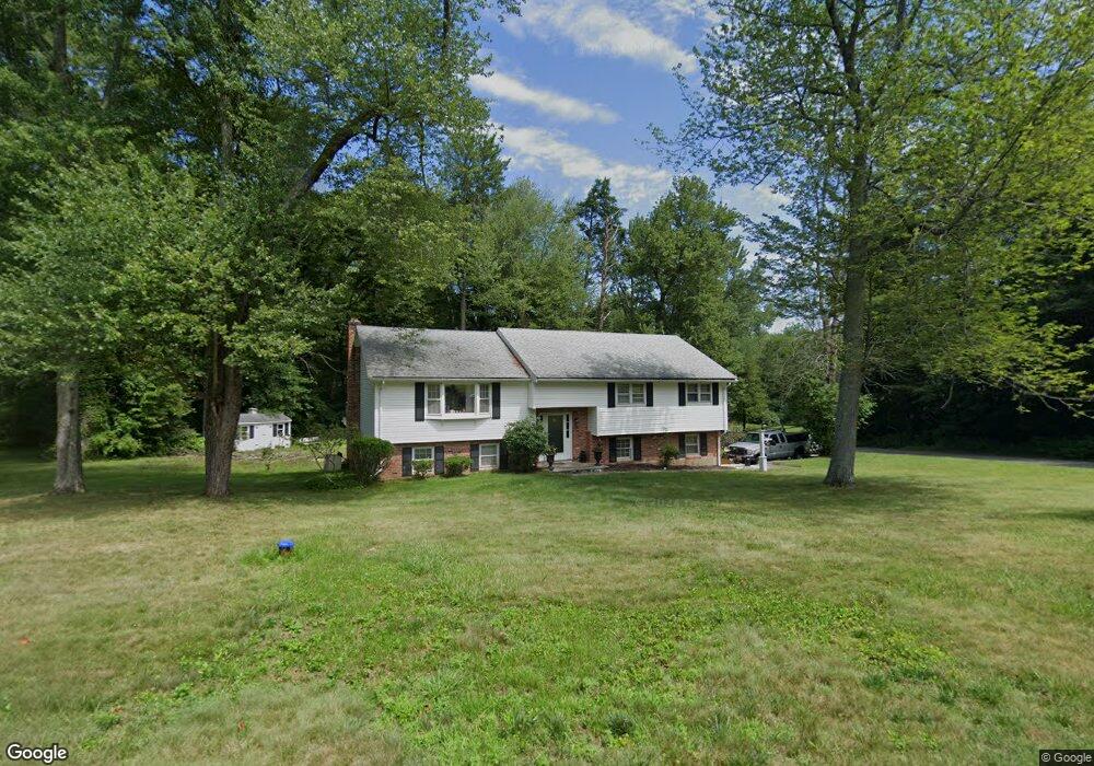 24 Arnold Dr, Bloomfield, CT 06002 - photo 1