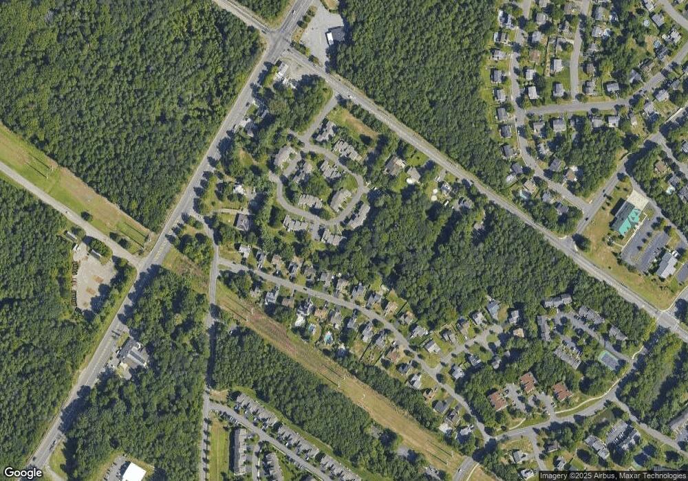 27 S Pointe Cir unit 27, Tinton Falls, NJ 07753 - photo 1