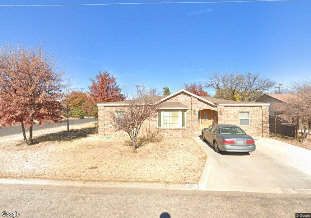 2510 W 11th St, Plainview, TX 79072 - photo 1