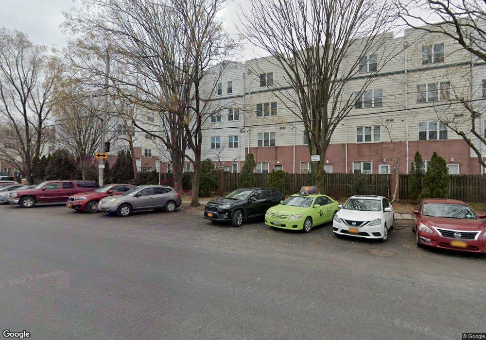 224 Neptune Ct unit 7224F, Bronx, NY 10473 - photo 1