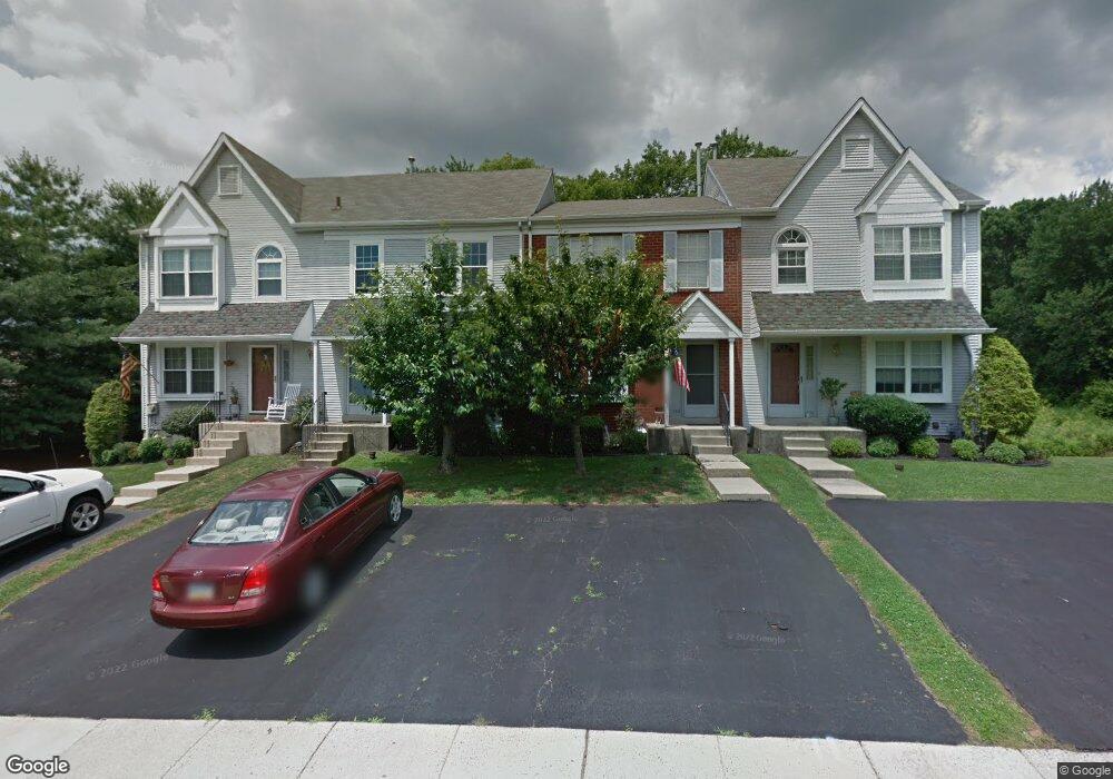 724 Ricks Cir, Brookhaven, PA 19015 - photo 1