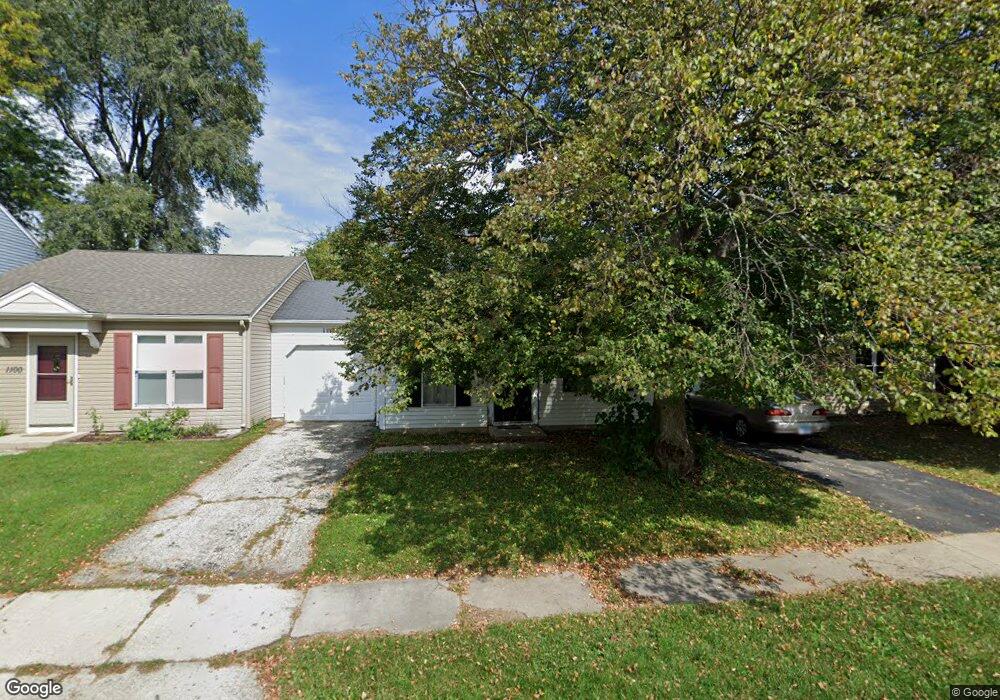 1110 Perry Dr, Algonquin, IL 60102 - photo 1