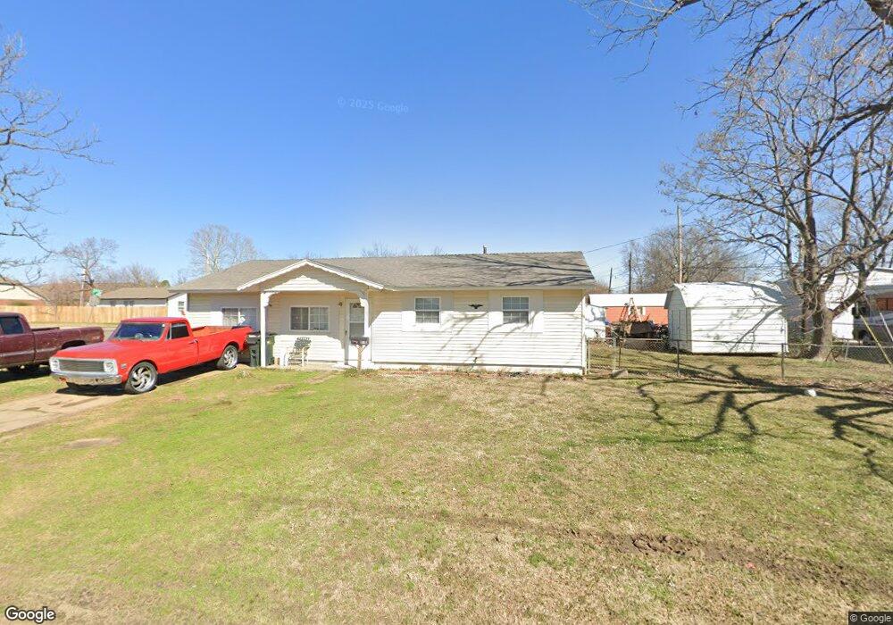 235 W Orleans Ave, Sapulpa, OK 74066 - photo 1