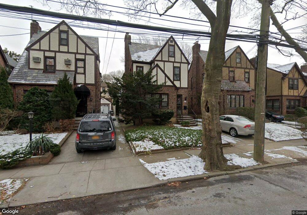 2715 168th St, Flushing, NY 11358 - photo 1