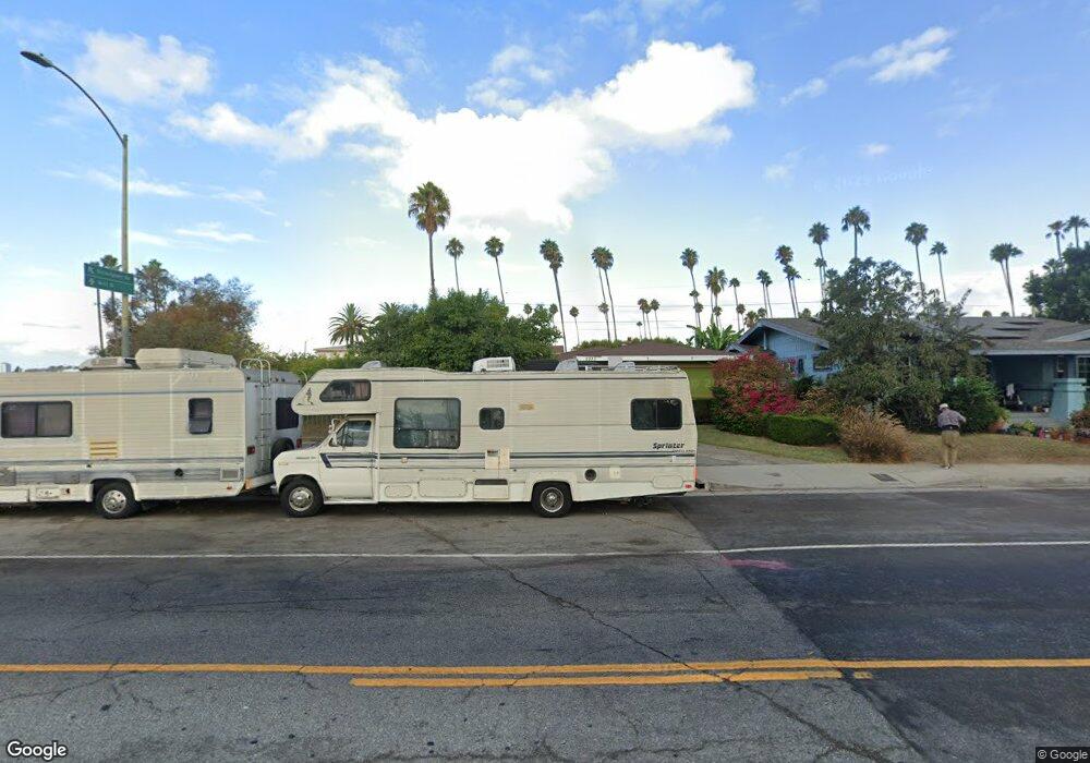 2335 West Blvd, Los Angeles, CA 90016 - photo 1