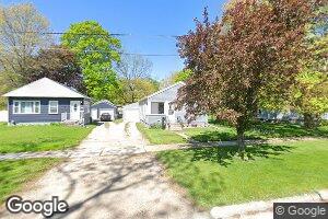 1142 Magnolia Pkwy, Waterloo, IA 50701