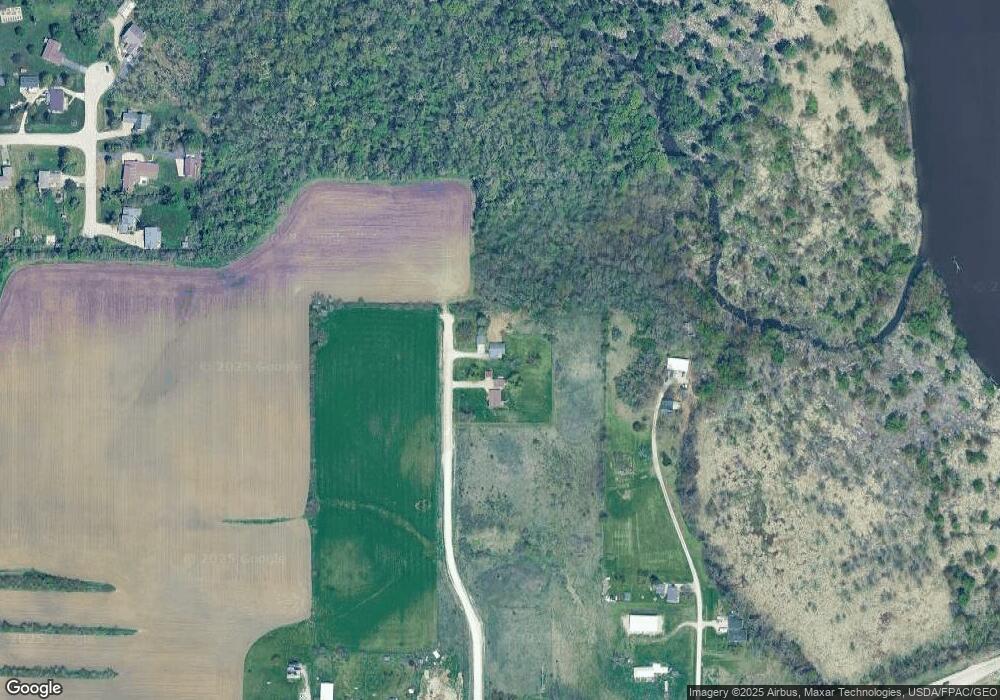 1949 Bird Ln, Palo, IA 52324 - photo 1