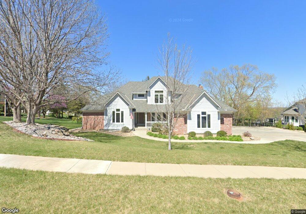 5638 SW Clarion Ln, Topeka, KS 66610 - photo 1