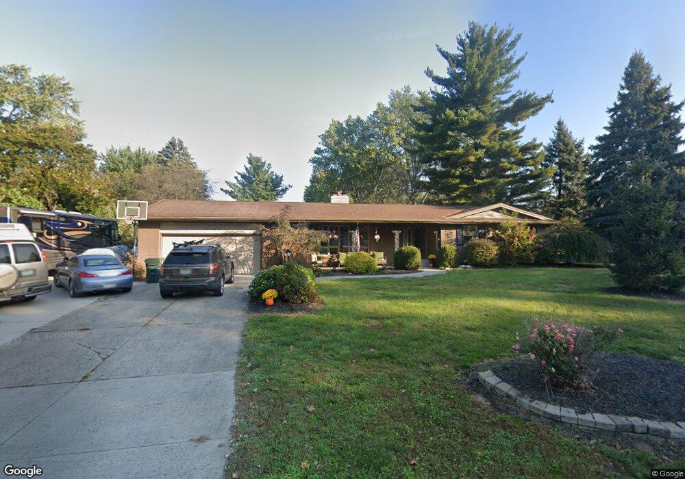 2146 Wyandot Dr, Lima, OH 45806 - photo 1