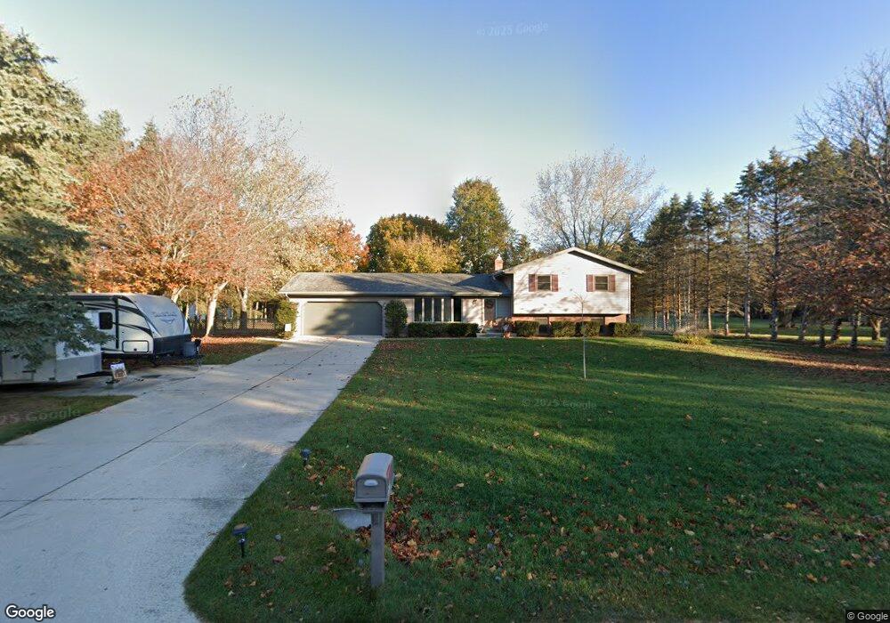 1722 Daisy Ln, Two Rivers, WI 54241 - photo 1