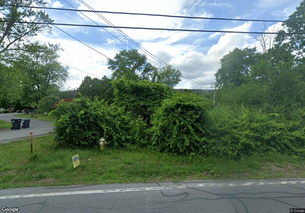 211 Taurus Rd, Schenectady, NY 12304 - photo 1