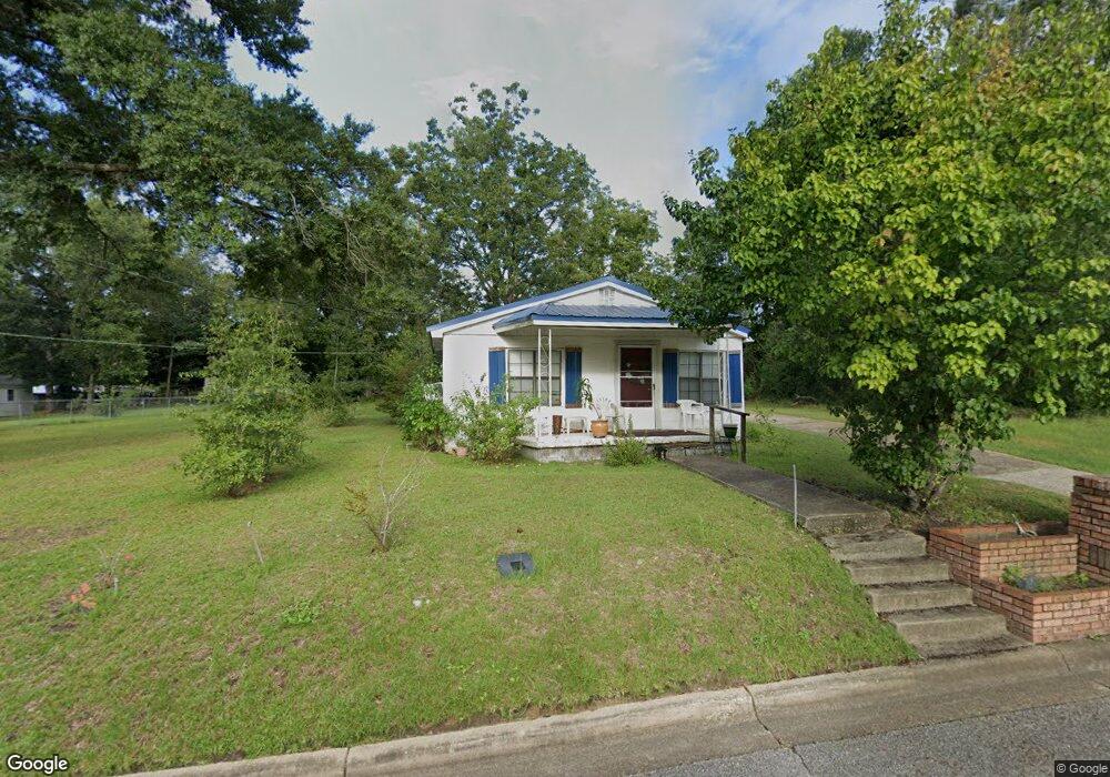 715 Lennox Ave, Dothan, AL 36303 - photo 1