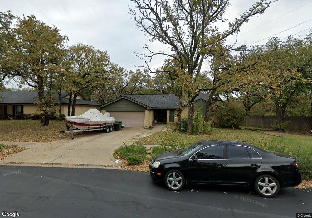 604 Ridgewood Cir, Hurst, TX 76054 - photo 1