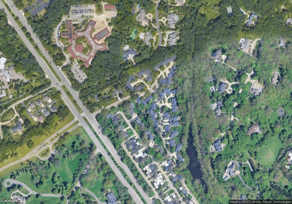 1025 Stratford Place unit 33, Bloomfield Hills, MI 48304 - photo 1