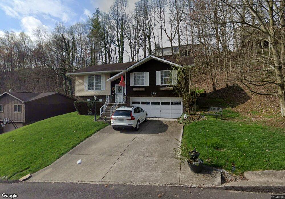 235 Pine Cir, Dunbar, WV 25064 - photo 1