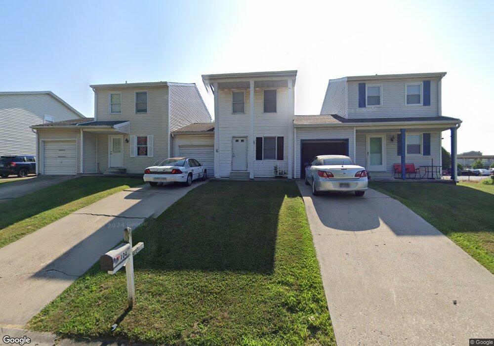 104 Illini Dr, Effingham, IL 62401 - photo 1