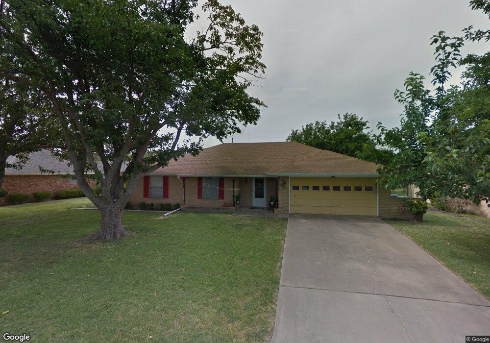 706 W Oak St, Celina, TX 75009 - photo 1