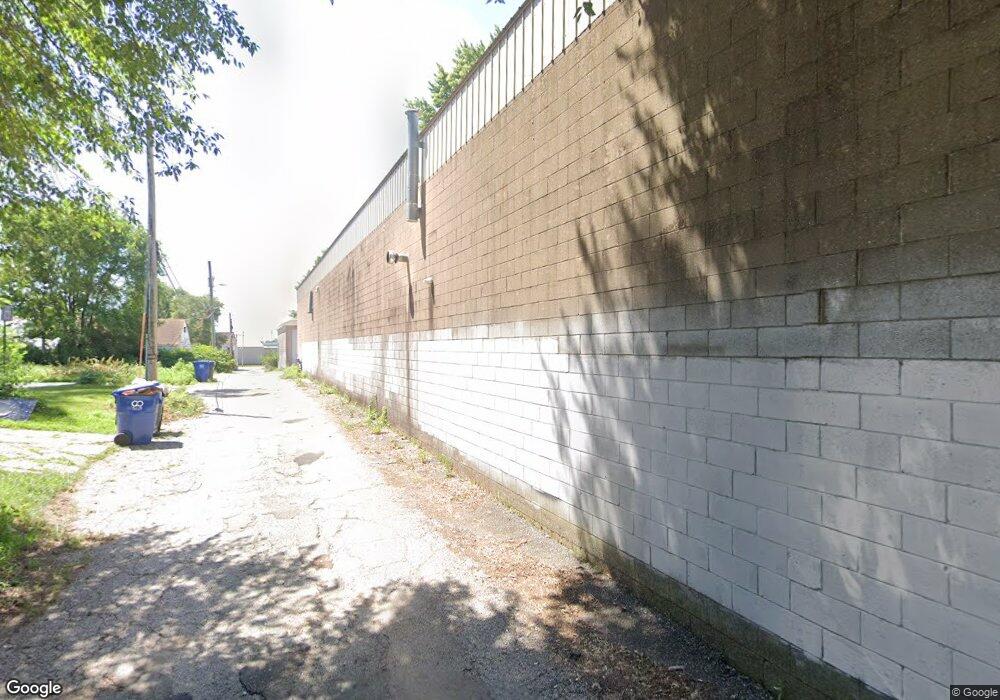 1515 W 3rd St, Davenport, IA 52802 - photo 1