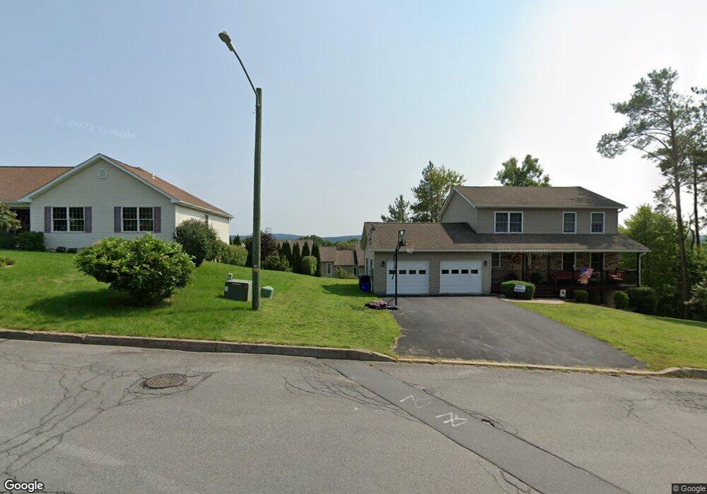 18 Winchester Way, Scranton, PA 18512 - photo 1