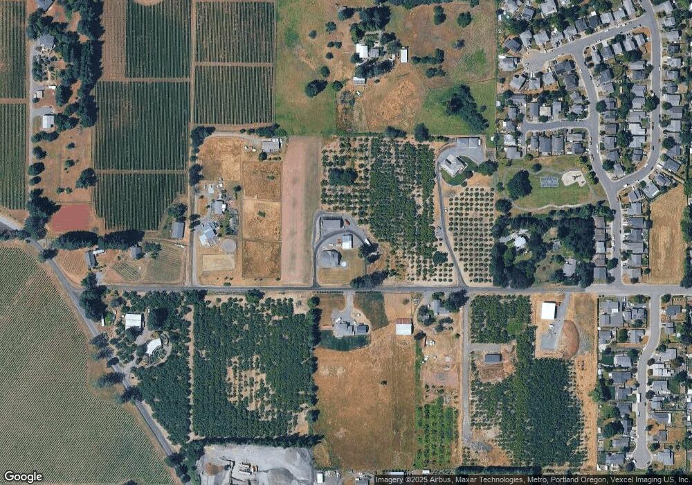 1290 SW 11th St, Dundee, OR 97115 - photo 1