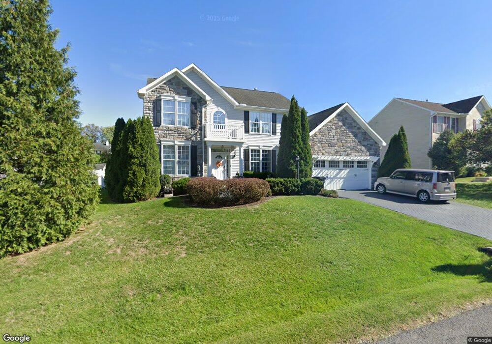 10233 Stagecoach Dr, Hagerstown, MD 21740 - photo 1