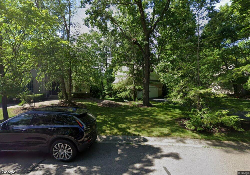 4703 Woodbine Cir, West Bloomfield, MI 48323 - photo 1