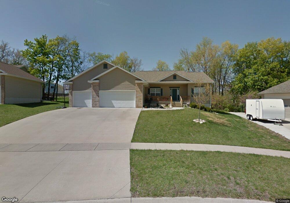 1910 Hughes Dr SW, Cedar Rapids, IA 52404 - photo 1