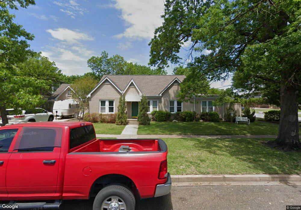 400 W Baylor St, Ennis, TX 75119 - photo 1