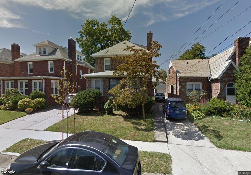 4720 162nd St, Flushing, NY 11358 - photo 1