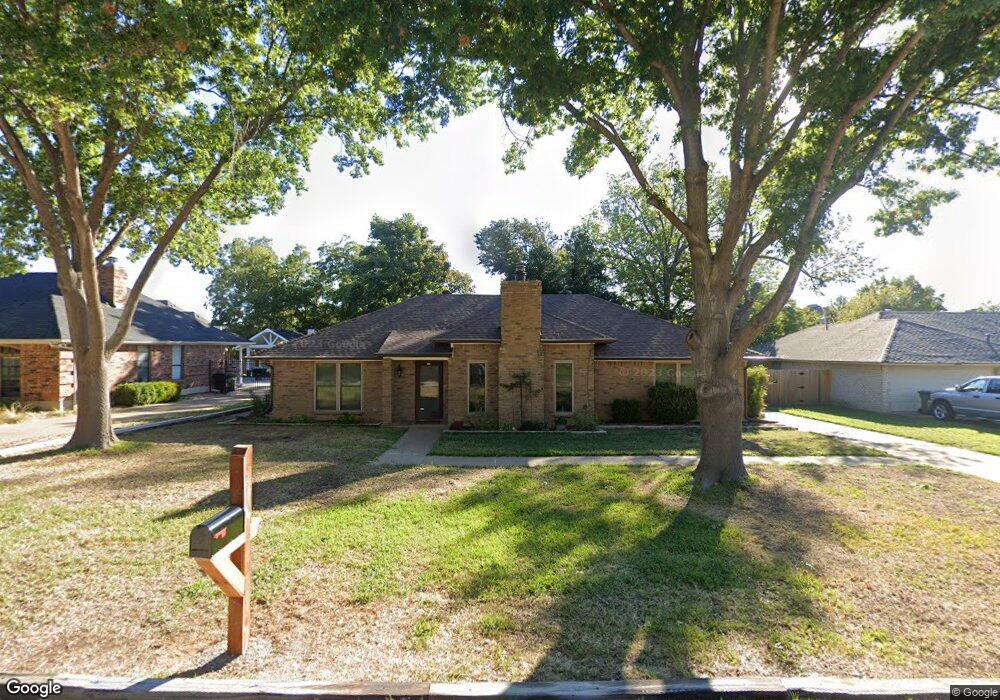 6512 Valleyview Dr, North Richland Hills, TX 76182 - photo 1