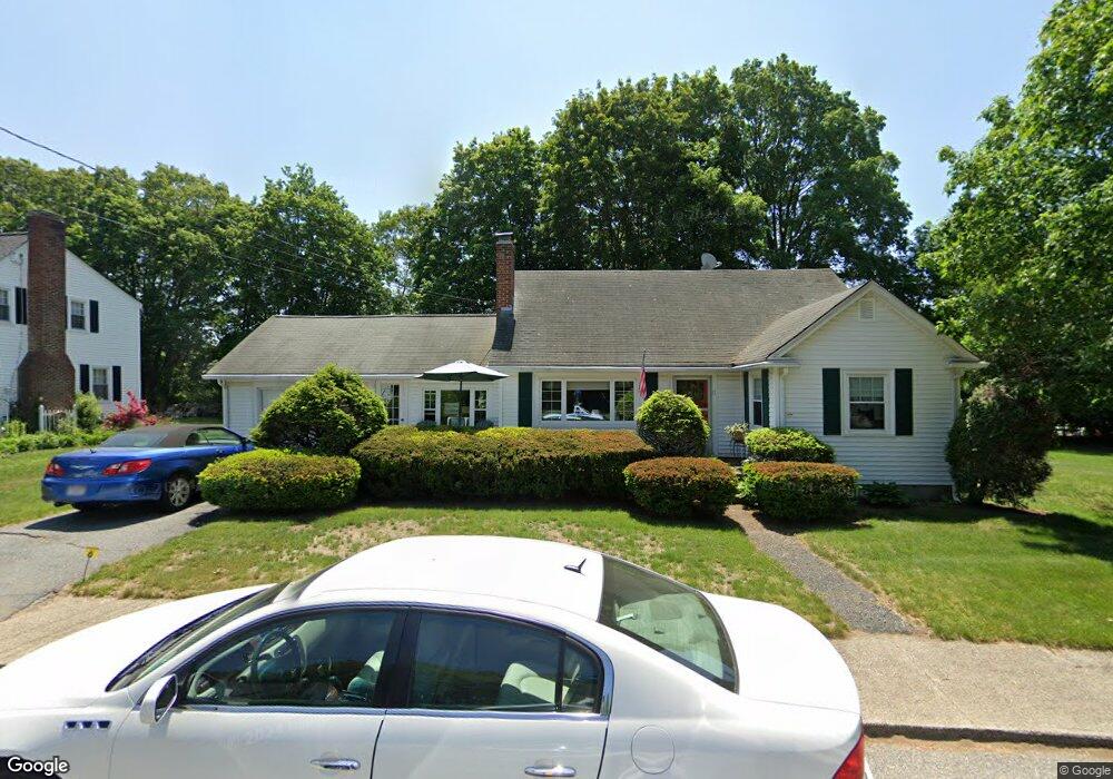17 Arch St, Uxbridge, MA 01569 - photo 1