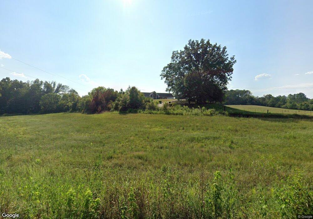 1227 Darkey Springs Rd, Walling, TN 38587 - photo 1