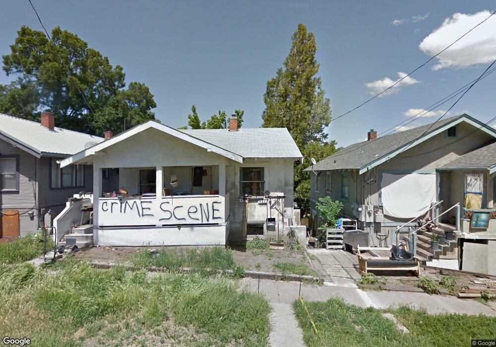 527 N 8th St, Klamath Falls, OR 97601 - photo 1