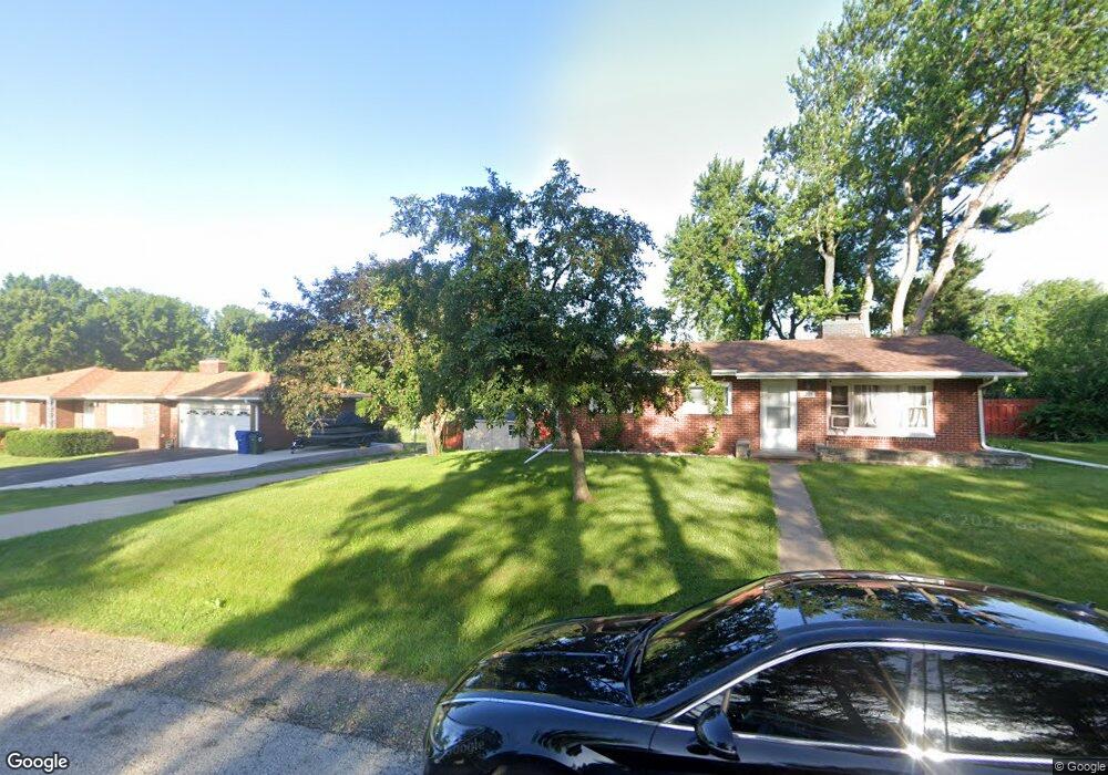 6216 Sheridan St, Davenport, IA 52806 - photo 1