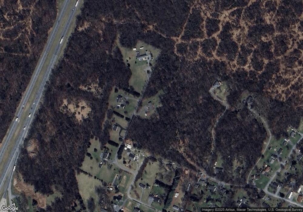 166 Peach Tree Ln, Bunker Hill, WV 25413 - photo 1