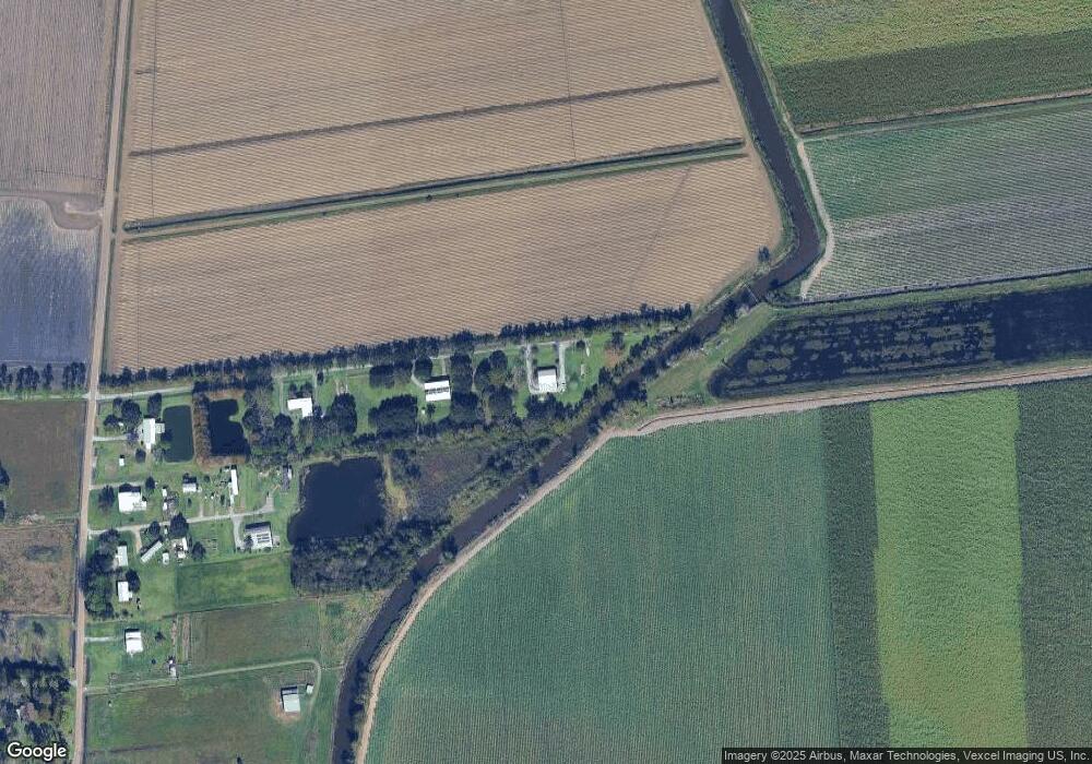 2219 Divine Rd, New Iberia, LA 70560 - photo 1