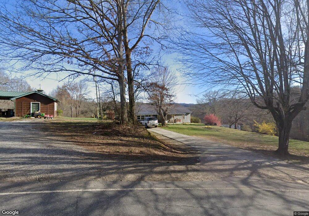 687 S Skeenah Rd, Franklin, NC 28734 - photo 1