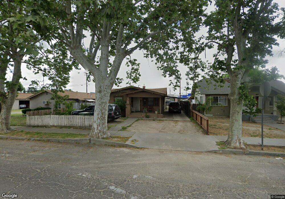 422 Locust St, Turlock, CA 95380 - photo 1