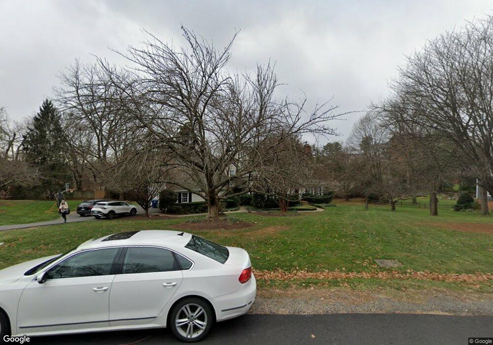 906 Countryside Ct, McLean, VA 22101 - photo 1