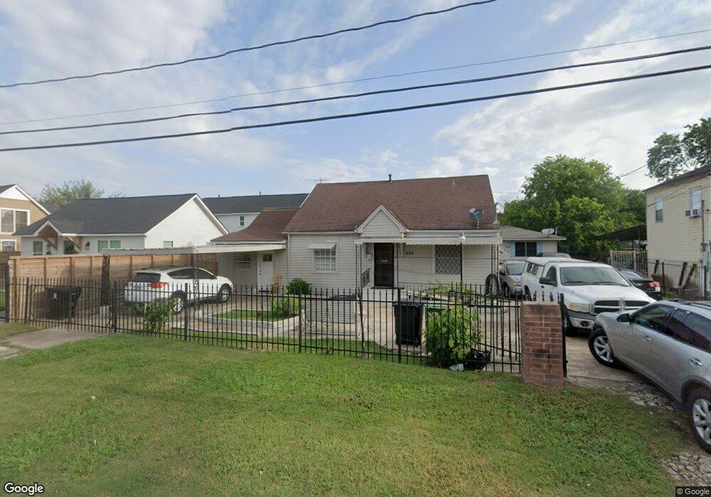 809 Moody St, Houston, TX 77009 - photo 1