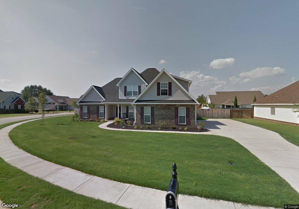 320 Lovorn Cir, Warner Robins, GA 31088 - photo 1