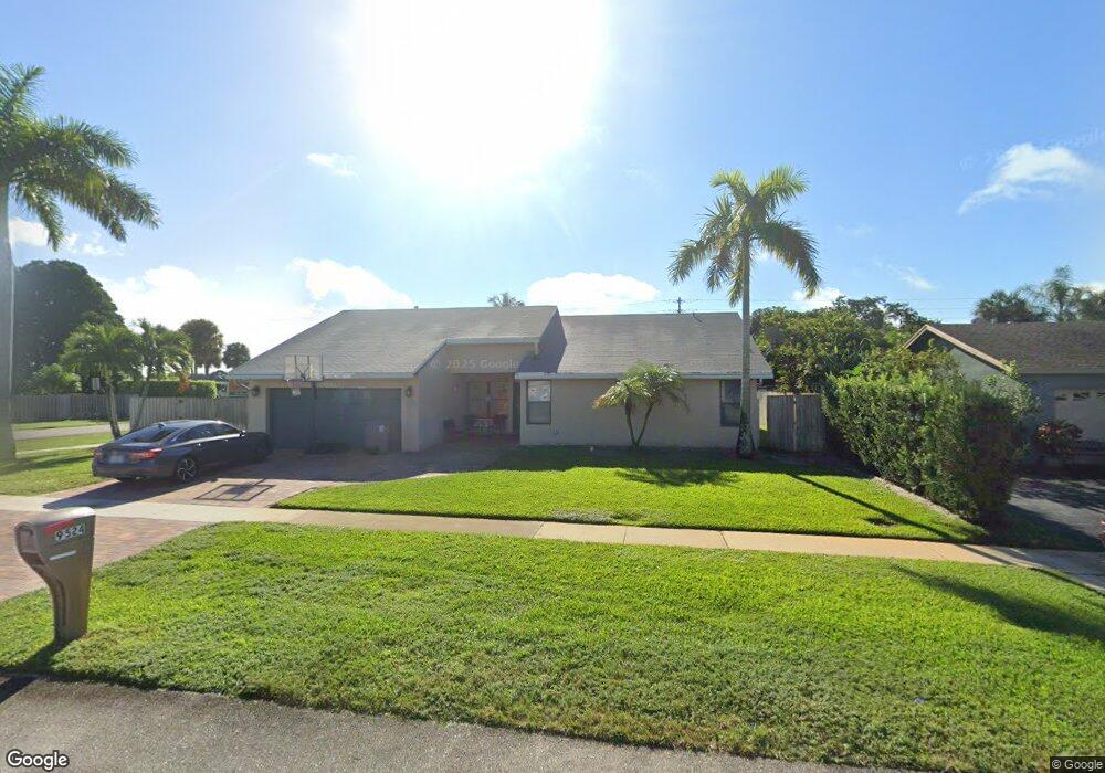 9524 Richmond Cir, Boca Raton, FL 33434 - photo 1