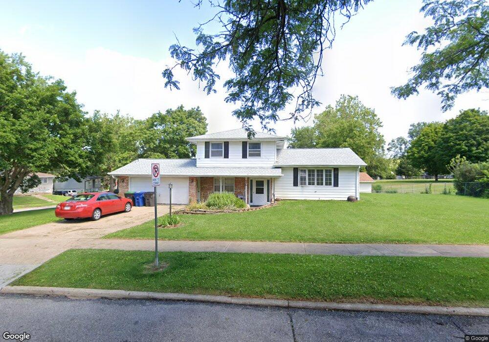 526 E Wall Ave, Des Moines, IA 50315 - photo 1