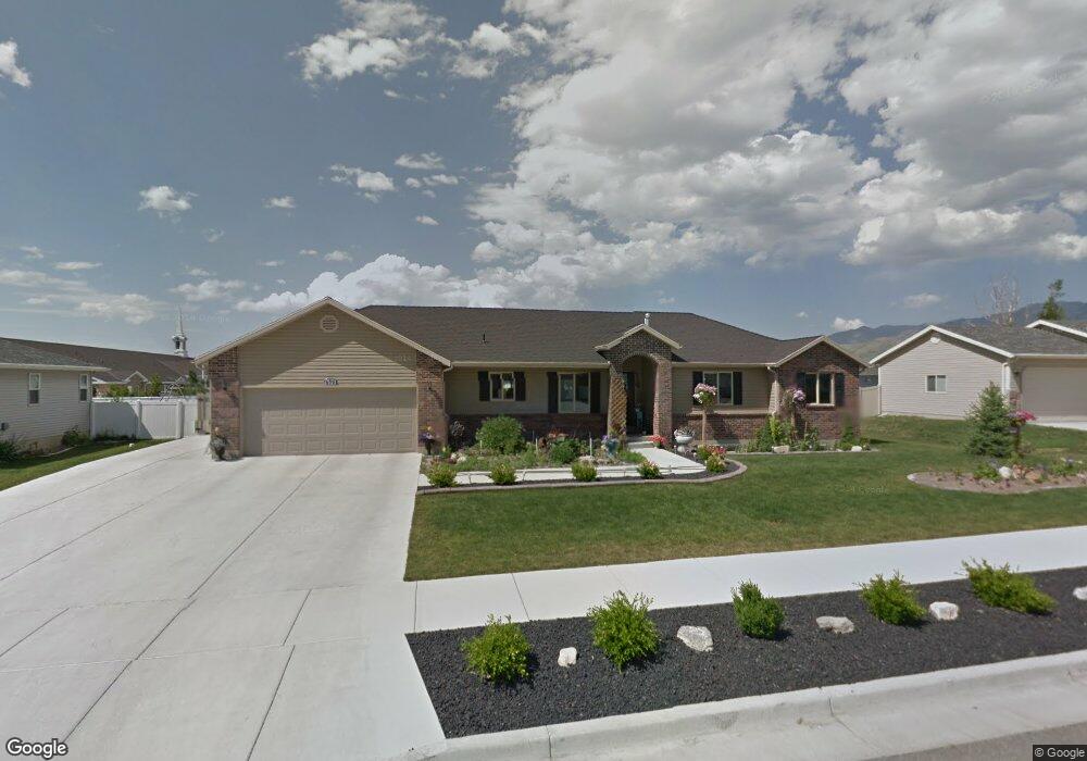 639 W 160 N unit 12, Smithfield, UT 84335 - photo 1