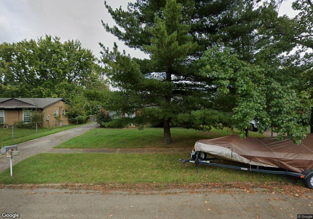 8007 Grenelle Dr, Louisville, KY 40228 - photo 1