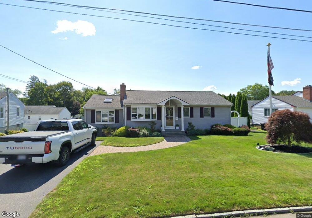 7 Greenway Cir, Stoneham, MA 02180 - photo 1