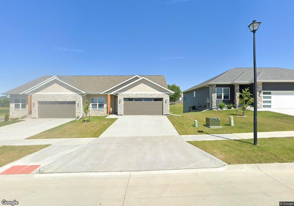 17 Lazy Brook Dr, West Branch, IA 52358 - photo 1